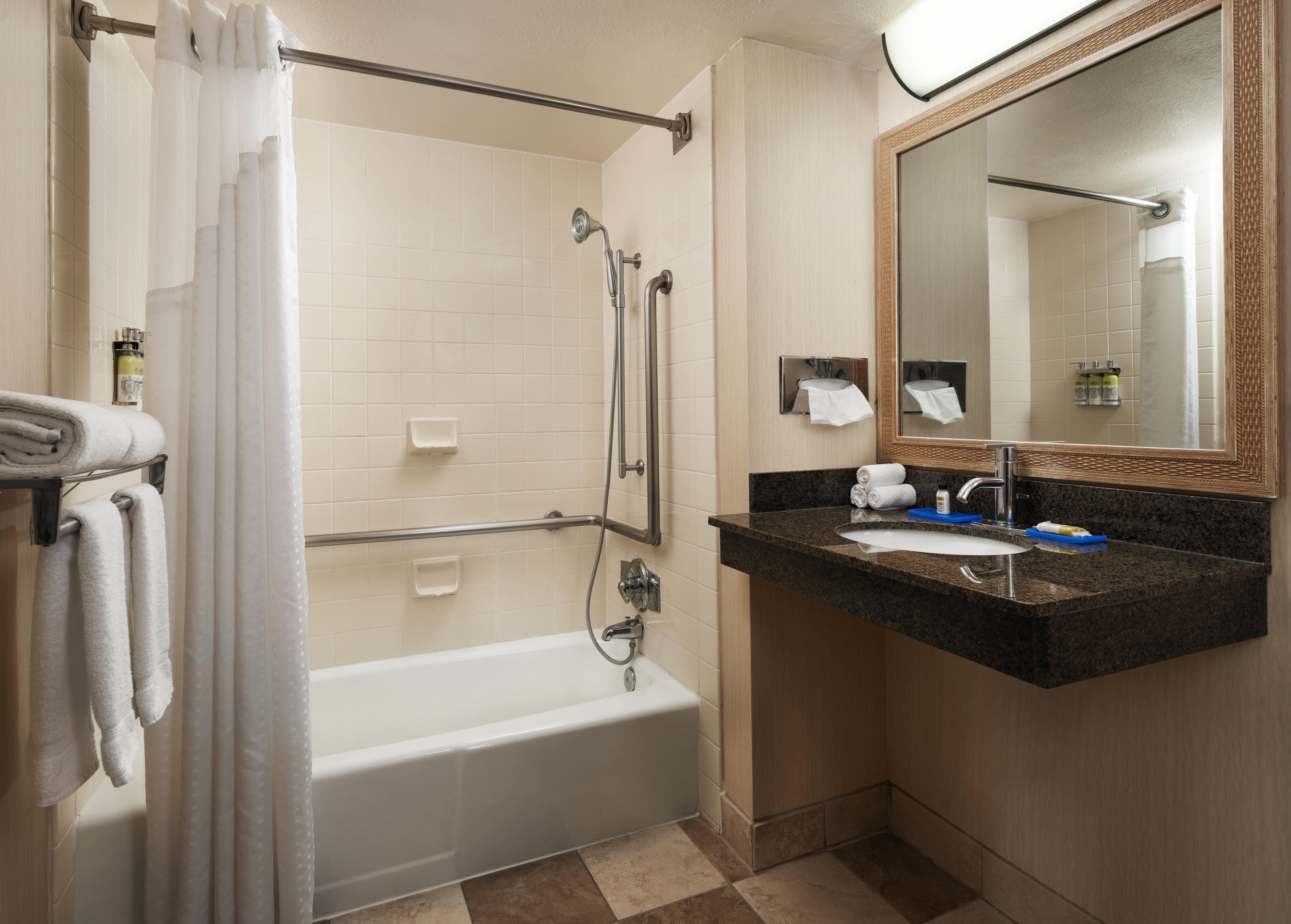 Holiday Inn Express At Monterey Bay By Ihg Seaside Exterior foto